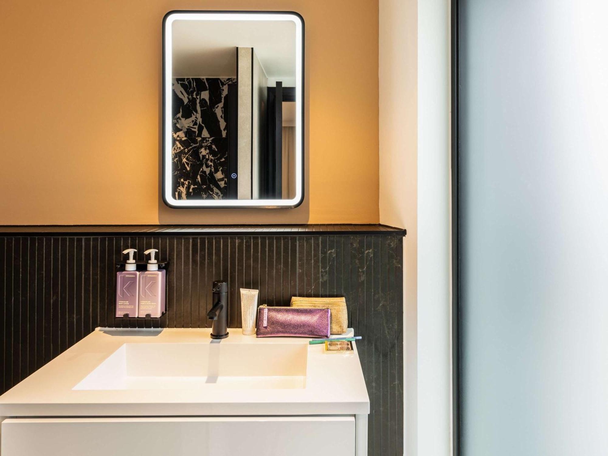 Tribe Manchester Airport By Accor 霍尔 外观 照片